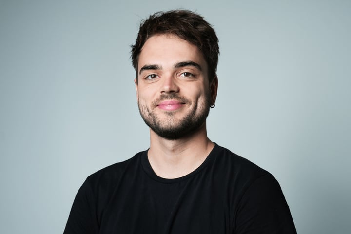 Simon Kunz Portrait